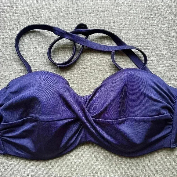 Victoria's Secret Other - Victorias Secret Twist Push-Up Bikini Top